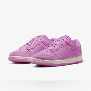 Nike Dunk Low Premium Womens Sneaker Casual  Fuchsia Purple size 7.5